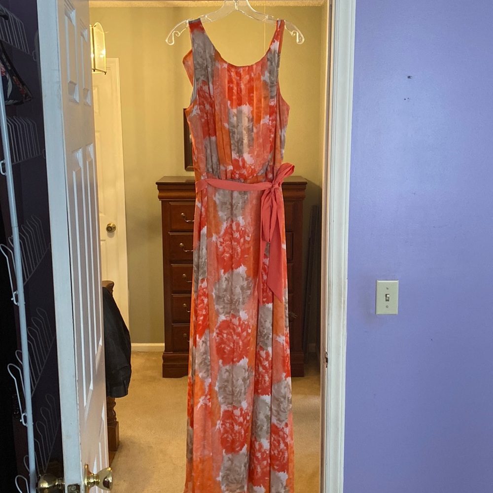 Plus size Jessica Howard floral maxi dress